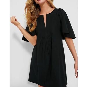 POMANDER PLACE
Black Finley Flutter Sleeve Dress